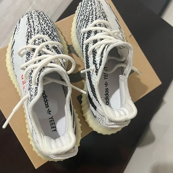 Adidas Yeezy Boost 350 V2 - White and Black