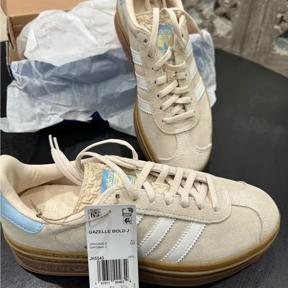 🆕👟⚽️Adidas⚽️👟Kids Gazelle Bold Blue/Tan/Gum Size 5