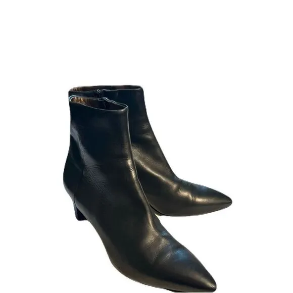 AGL leather pointed toe ankle boots