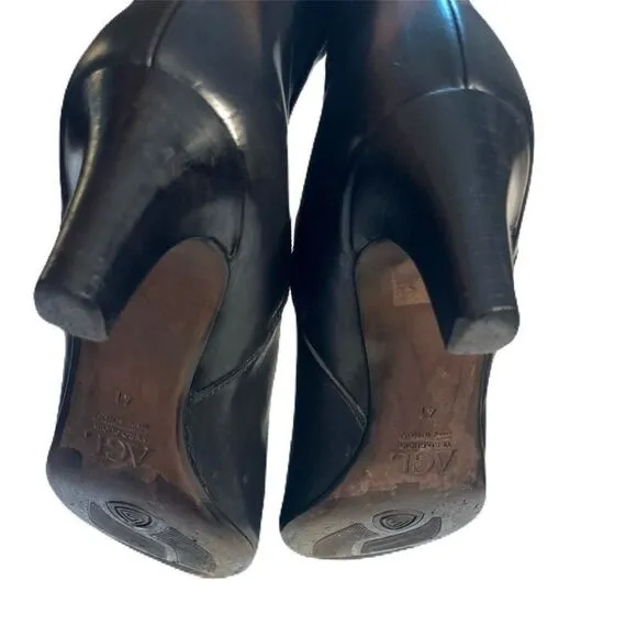 AGL leather pointed toe ankle boots