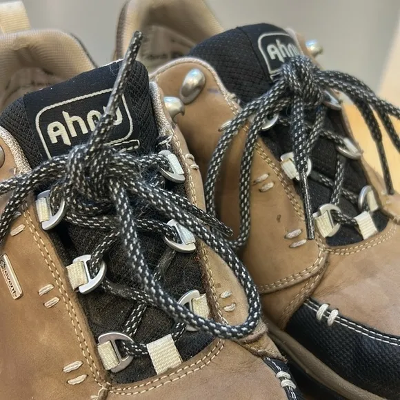 Ahnu Montara eVent Women Brown Nubuck Hiking Shoes Waterproof Vibram Size 7.5