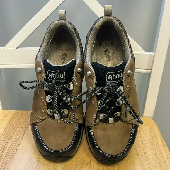 Ahnu Montara eVent Women Brown Nubuck Hiking Shoes Waterproof Vibram Size 7.5
