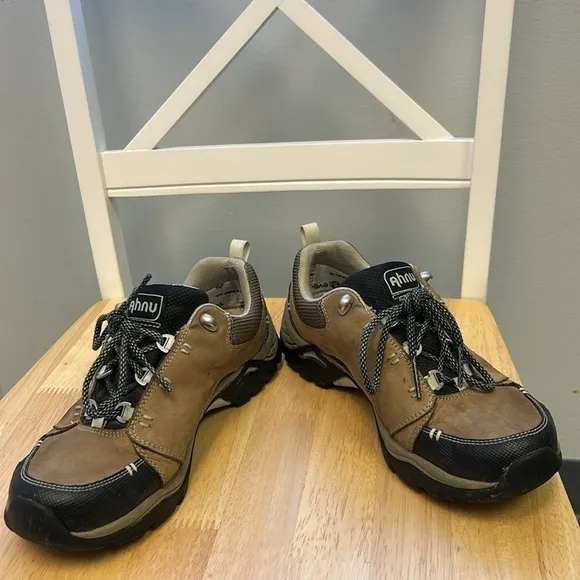 Ahnu Montara eVent Women Brown Nubuck Hiking Shoes Waterproof Vibram Size 7.5