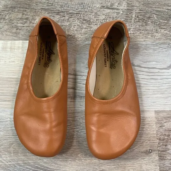 Aintap Brown Handmade Smooth Leather Barefoot Ballet Flat Shoes- Size 11
