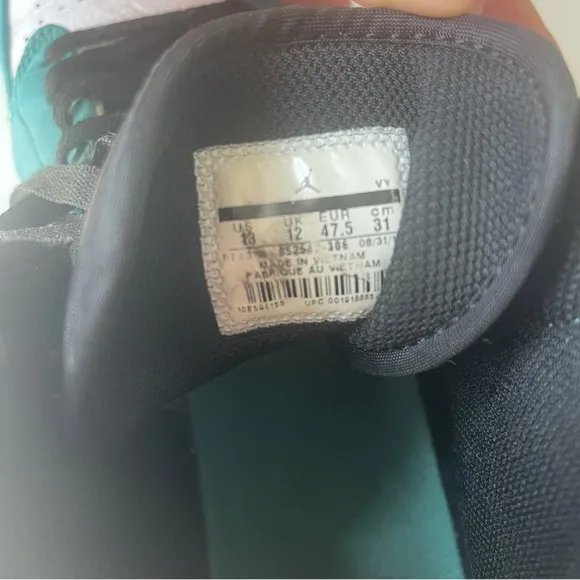 Air Jordan 1 South Beach mid top size 13