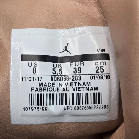 Air Jordan 12 Retro Sneakers Womens 8 Tan Suede Gold Athletic Streetstyle Shoes