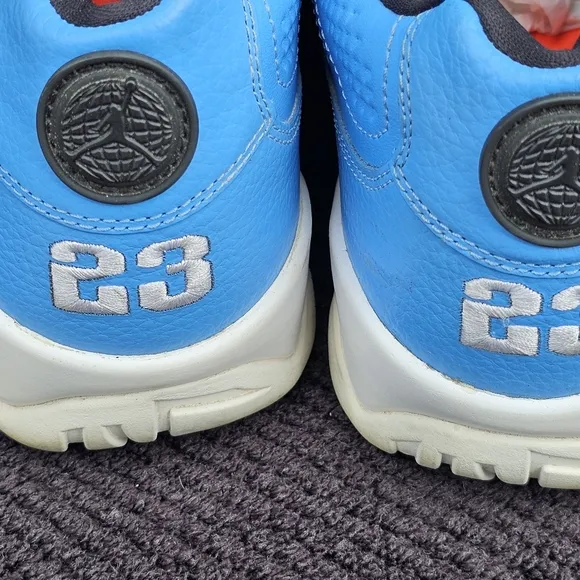 Air Jordan 9 Retro RARE Low (2016 Pantone) UNC Blue 832822 401 Men's Size 10.5