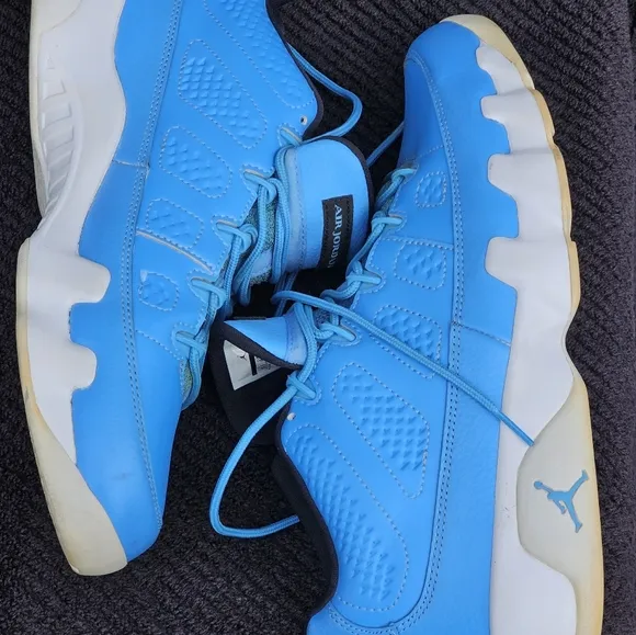 Air Jordan 9 Retro RARE Low (2016 Pantone) UNC Blue 832822 401 Men's Size 10.5