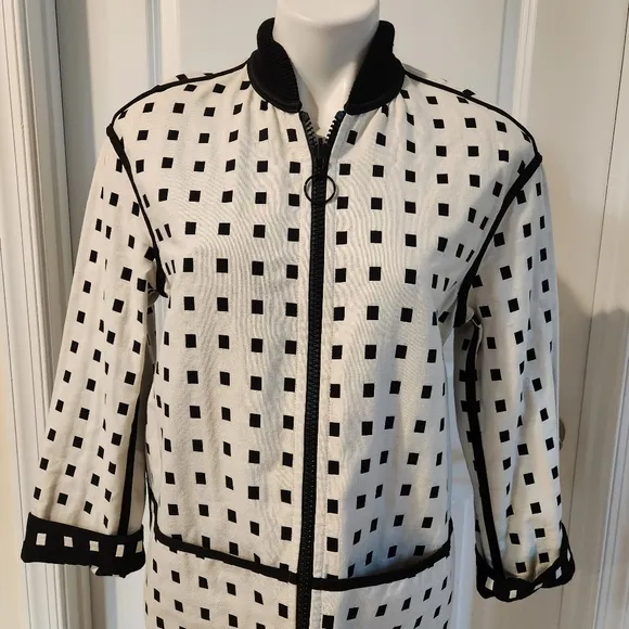 Akris Punto luxury square dots reversible coat/dress size 6 black white