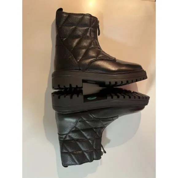 Alberto Torresi Size 38 (W7) Quilted ankle boots. NWT.