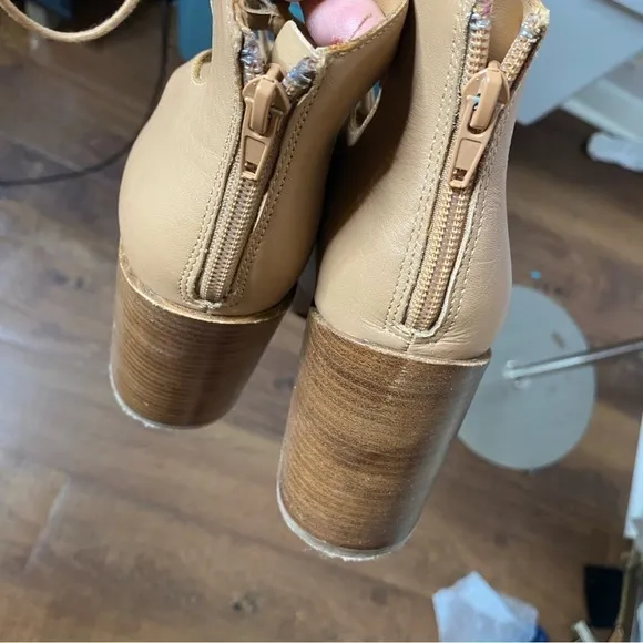 Aldo Beige Lace-Up Block Heeled Shoes - Size 8.5