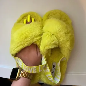 ALDO neon yellow slippers furry slides size M