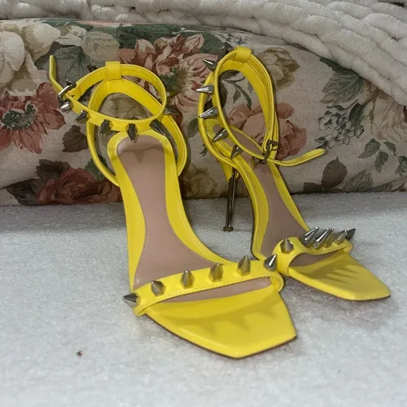 Alexander McQueen Spike sandals