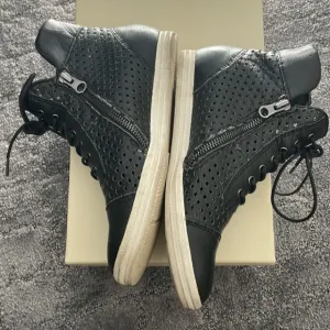 All Black high top perforated zipper shoes 37
