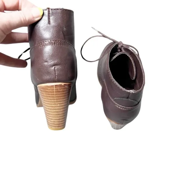 Altar'd State Women’s Brown Leather Platform Wooden Heel Lace Up Ankle Booties