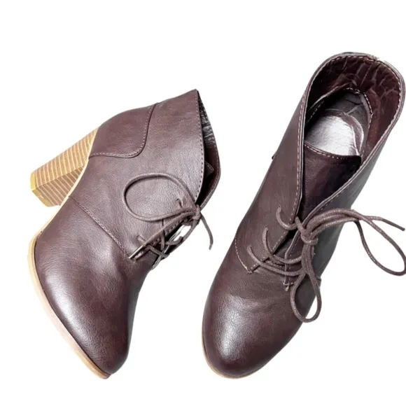 Altar'd State Women’s Brown Leather Platform Wooden Heel Lace Up Ankle Booties