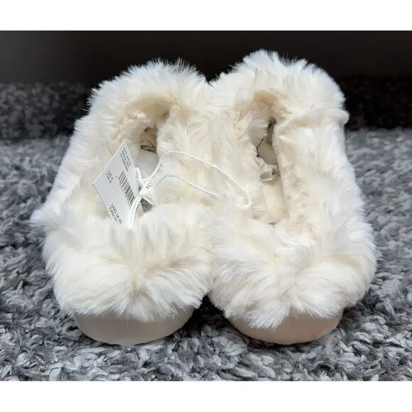 American Eagle Peanuts Slippers Womens Size 8 Ivory White‎ Fall Faux Fur Cozy