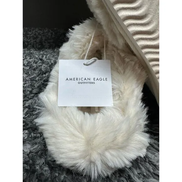 American Eagle Peanuts Slippers Womens Size 8 Ivory White‎ Fall Faux Fur Cozy