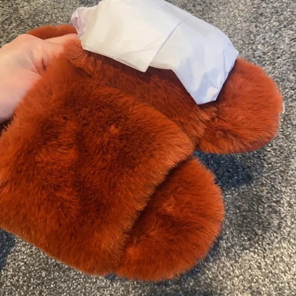 Anthropologie faux fur slippers plush slip on burnt orange M/L christmas gifts