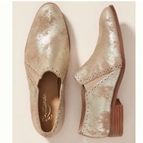 Anthropologie Liendo Seychelles Stylish Slip-On Shoes- Distressed Metallic