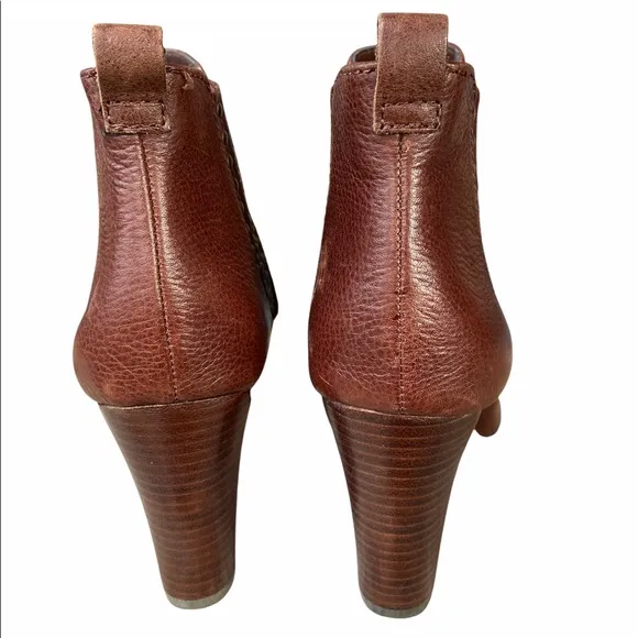 Antonio Melani Eadie Ankle Boots