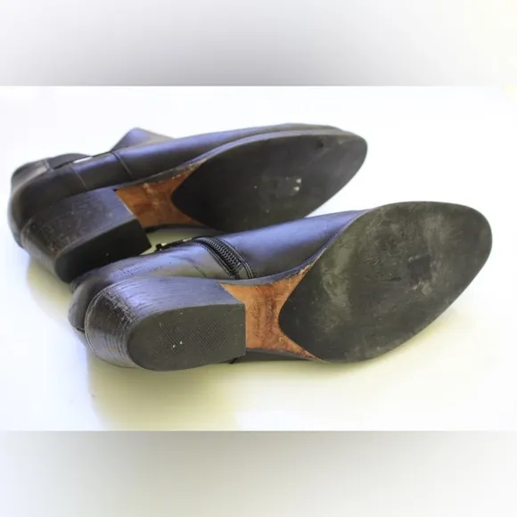Aquatalia ankle boots