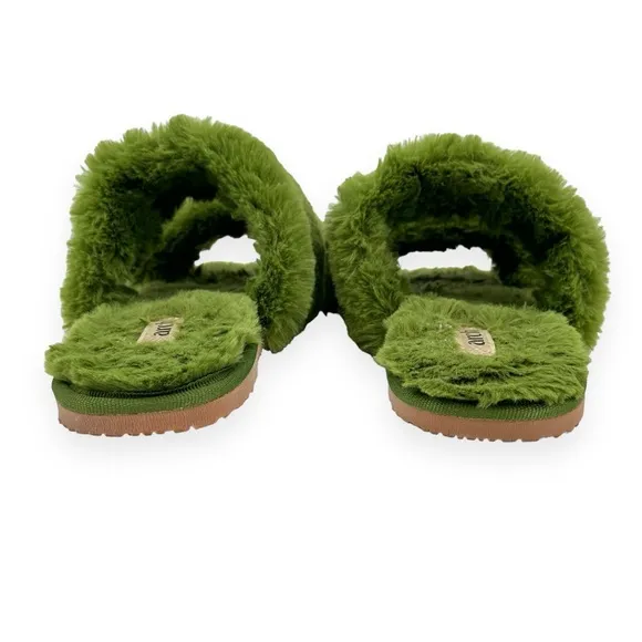 Arch NYC Plush Edit Slipper in Kelly Green - Green Furry Slippers
