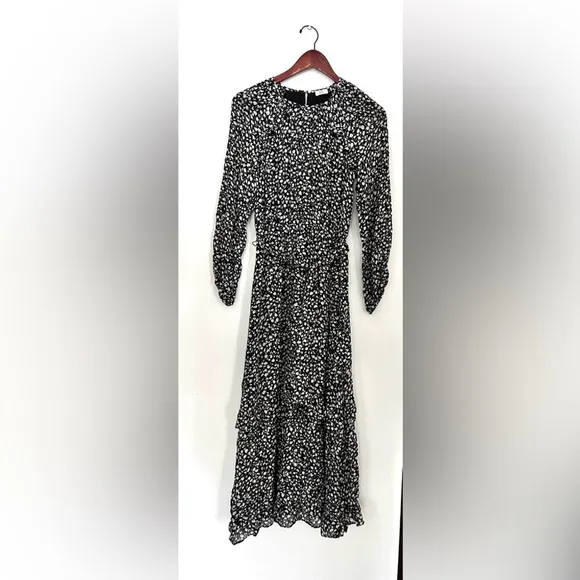 Aritzia long floral dress flowy white and black long sleeve belted