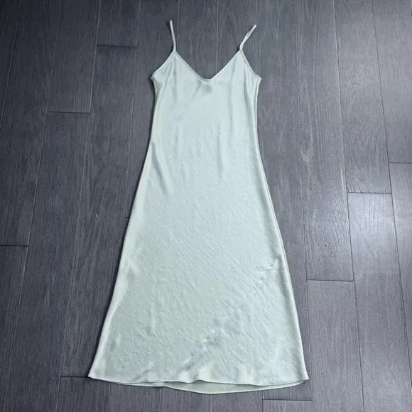 Aritzia Wilfred Only Slip Maxi Dress Silver Sage Green XS Silky Satin Minimalist