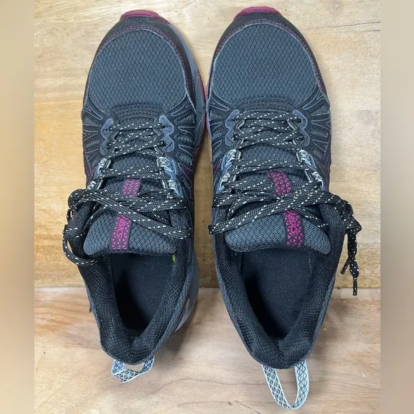 Asics Gel Venture 7 Womens Size 7 Trail Running Shoes Sneakers Gray Purple