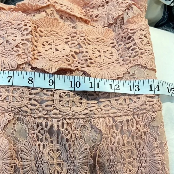 🏷️Aura the Label,Effortless &amp; Classic Bohemian Luxury, Exquisite Lace Piece, M