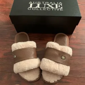 💖Australia luxe Collective shearling  slip-on leather slipper size 7 and 8, new