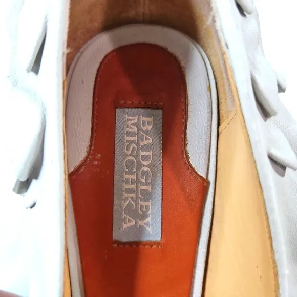 Badgley Mischka Cream Fabric &amp; Leather Ruffle Heels  Size 10
