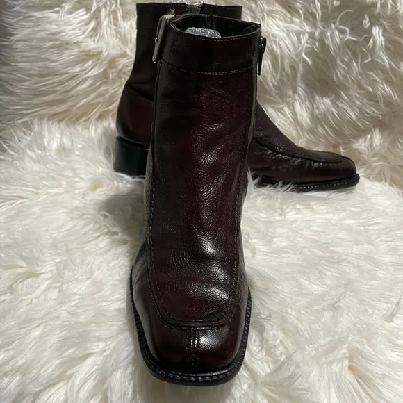 Bally brown Corian Ankle Boots size 37 made in Italy