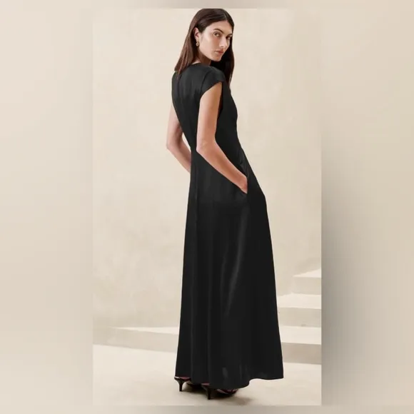 Banana Republic Astral 100% Silk Formal Quiet Luxury Old Money Maxi Dress LTall