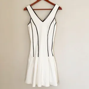 Banana Republic Women White Black Pleated Zip Lined Luxury Dress size 4