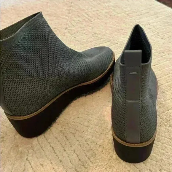 Bandolino Knit Dark Gray Wedge Ankle Booties 10
