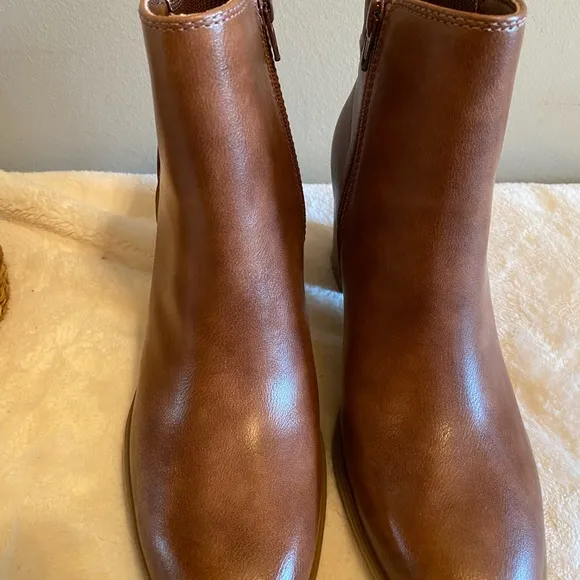 Baretraps Brown Leather Ankle Boots