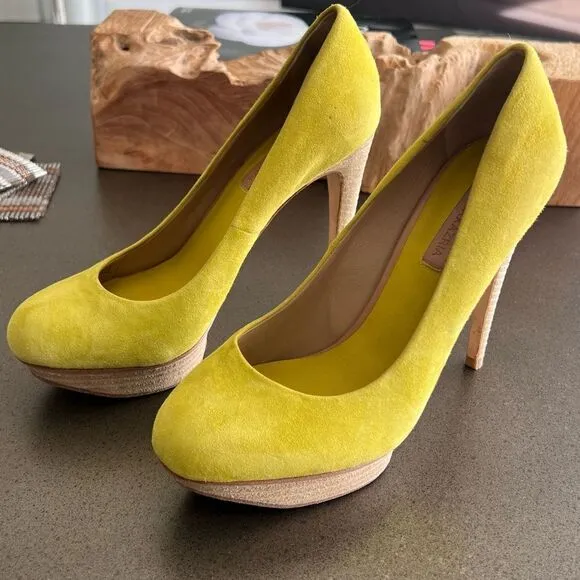 BCBGMAXAZRIA Suede Stacked Stiletto Stylish High-Heeled Shoes Size 6.5