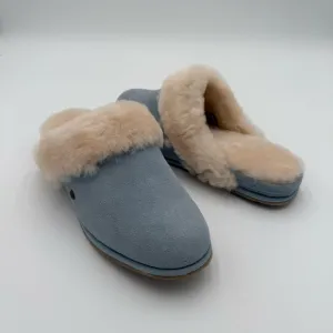 BearPaw Ladon Powder Baby Blue Slip On Fuzzy Cozy Slippers House Shoes 9 NWOT
