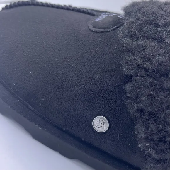 BearPaw vegan faux fur Loki women black slippers Size 6