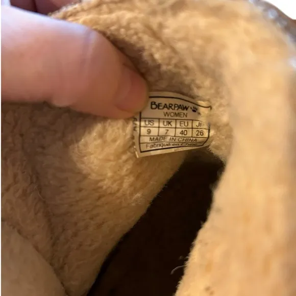 BEARPAW Women's Krista hickory Suede  Slip On Winter Boot size 9