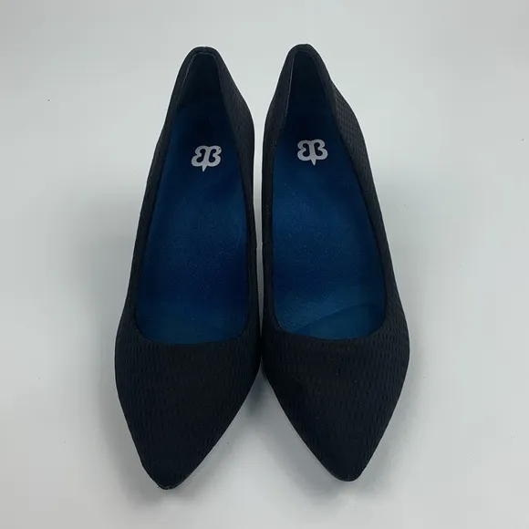 Betabrand Black heels pumps shoes pointed toe Size 8 Cushioned  Comfortable