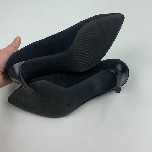 Betabrand Black heels pumps shoes pointed toe Size 8 Cushioned  Comfortable