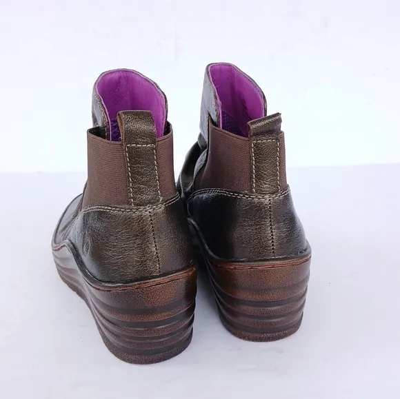 Bionica Leather Wedge Ankle Boots Size 6