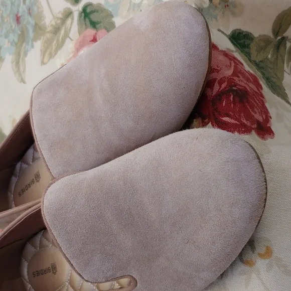 Birdies Women's Luxury Loafer Shoe Flats in Latte Suede size 8.5