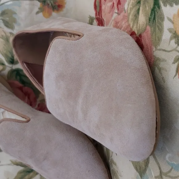 Birdies Women's Luxury Loafer Shoe Flats in Latte Suede size 8.5