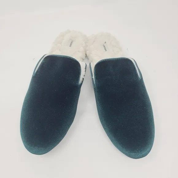 Birdies | Women's Phoebe Emerald Faux Fur Lined Slides (Size 11)