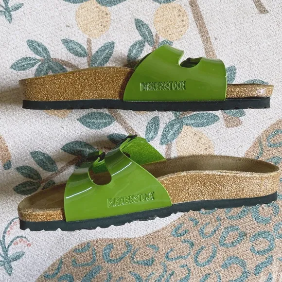 Birkenstock Ibiza Leaf Green Patent Birko-Flor Double Strap Buckle Sandals 6/6.5