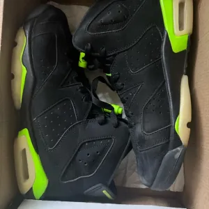 Black and Neon Green Men's Sneakers